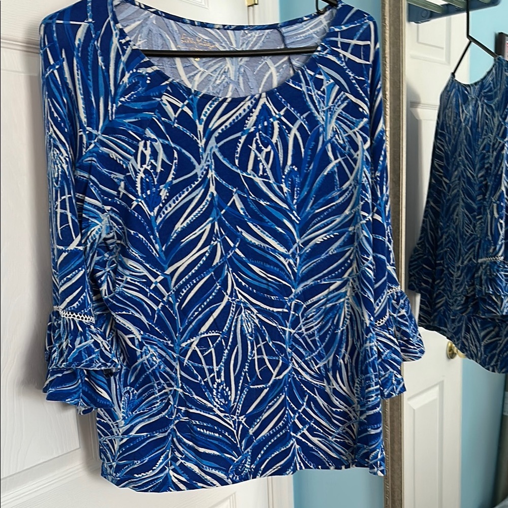 Lilly Pulitzer size xl Blue Patterned Women's Top